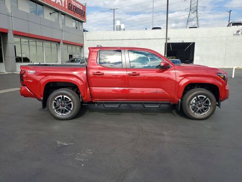 New 2025 Toyota Tacoma TRD Sport image 2