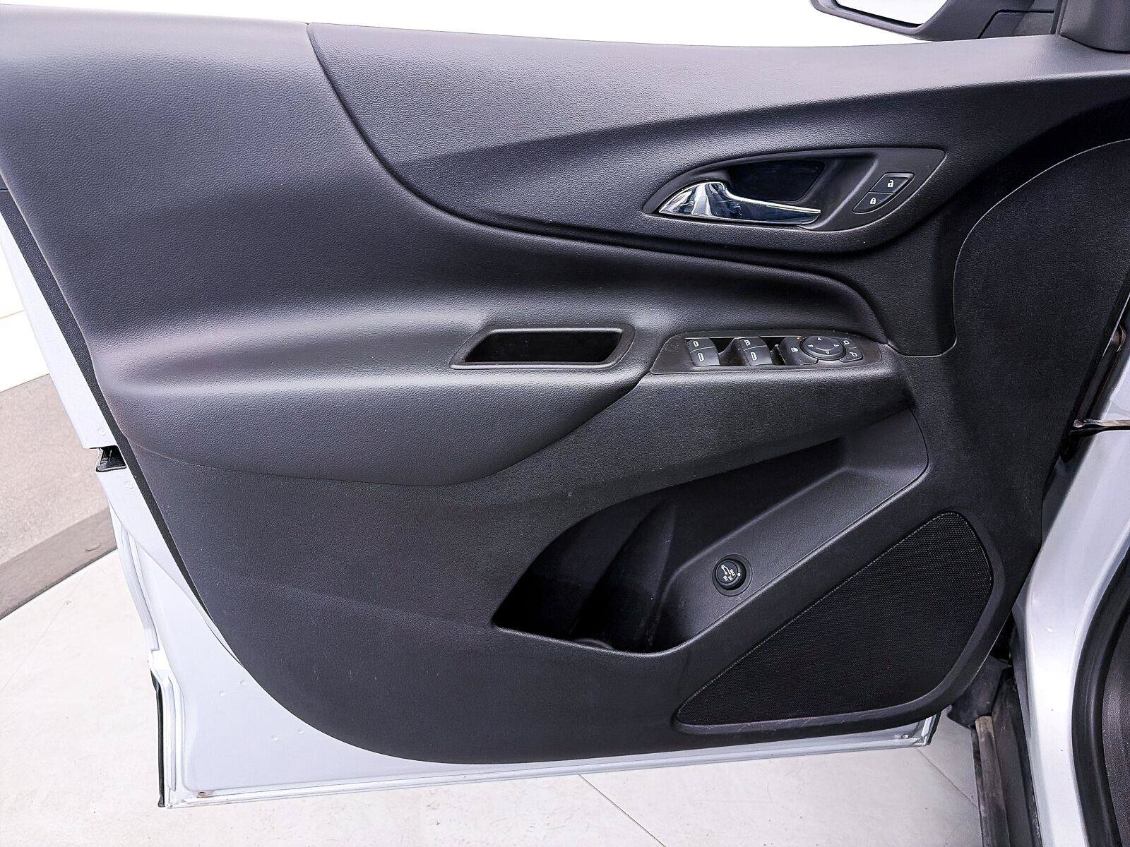 Used 2022 Chevrolet Equinox LT FWD image 15
