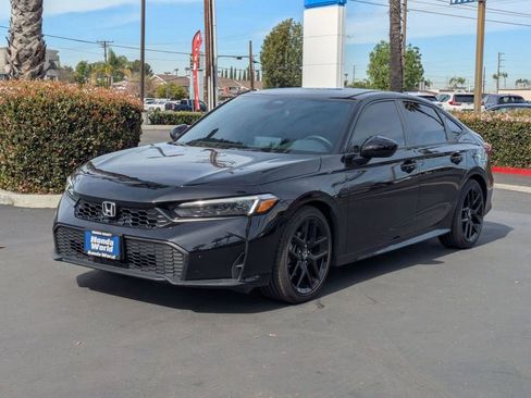 Used 2025 Honda Civic Sport image 3