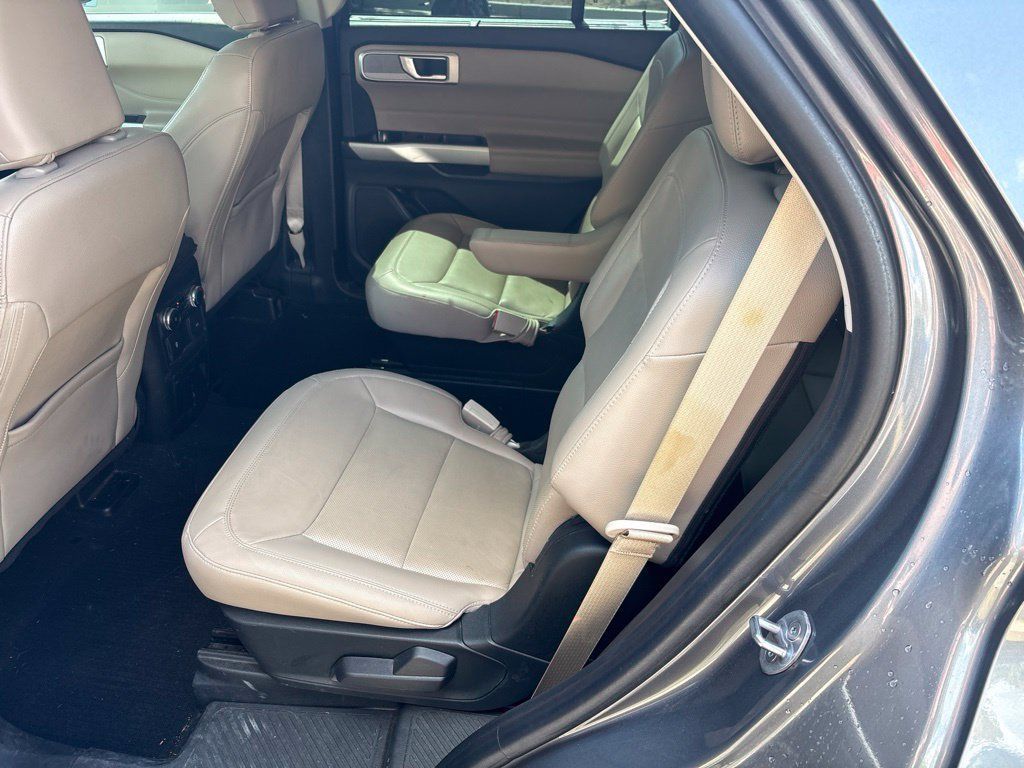 Used 2022 Ford Explorer Limited AWD/4WD image 15