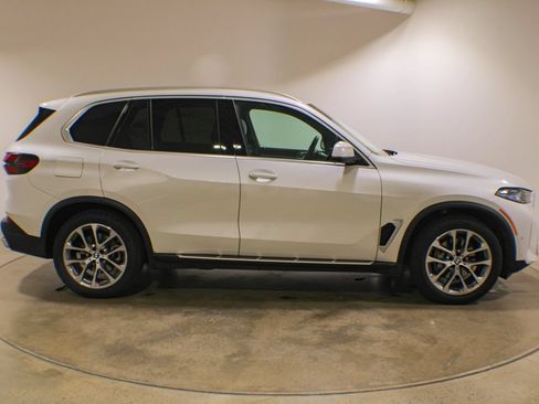 Used 2026 BMW X5 xDrive40i AWD/4WD image 7