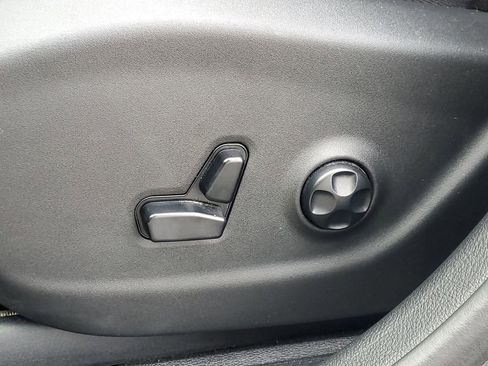 Used 2021 Jeep Cherokee Trailhawk w/ Comfort/Convenience Group image 6