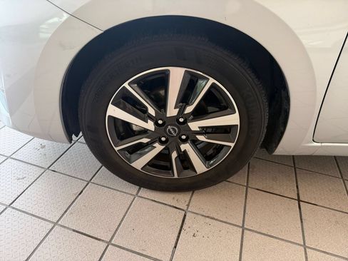 Used 2025 Nissan Versa SV FWD image 24