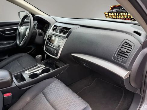 Used 2016 Nissan Altima 2.5 S w/ Power Driver Seat Package FWD image 19