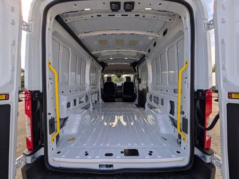 New 2026 Ford Transit 250 148 Medium Roof RWD image 6
