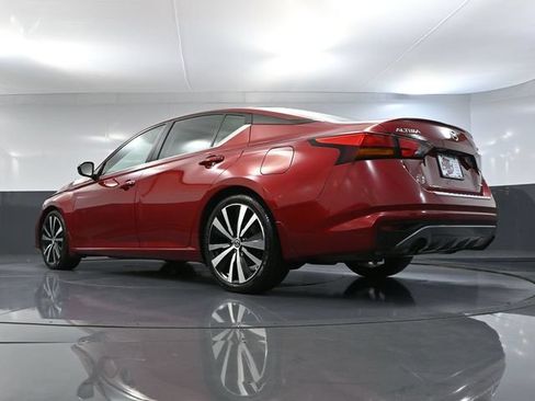 Used 2019 Nissan Altima 2.0 SR FWD image 49