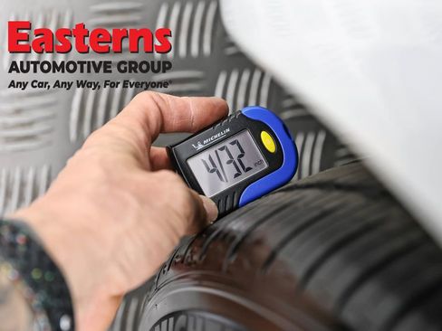 Used 2023 Tesla Model 3 Standard Range image 25