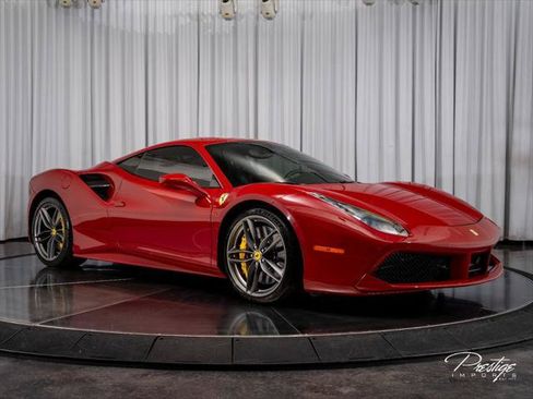 Used 2018 Ferrari 488 GTB RWD image 21