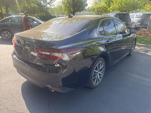 Used 2024 Toyota Camry XLE image 15