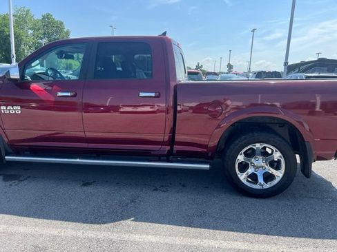Used 2018 RAM 1500 Laramie w/ Convenience Group AWD/4WD image 14