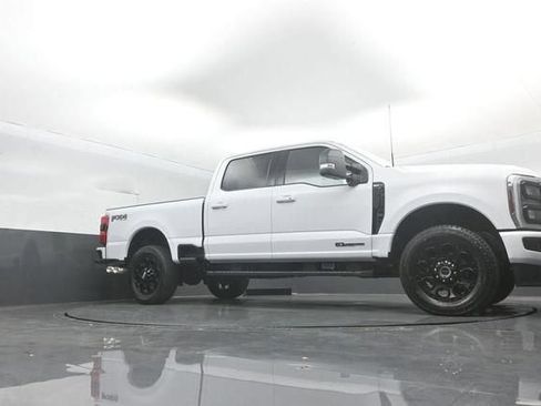 New 2026 Ford F250 XLT w/ XLT Premium Package AWD/4WD image 37
