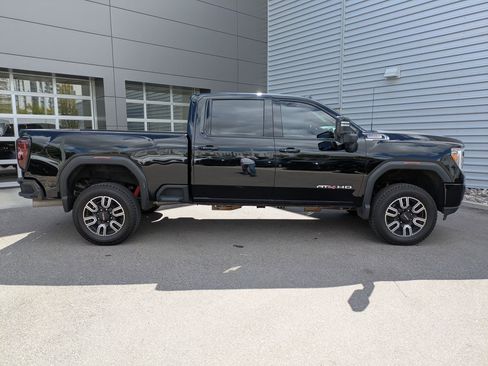 Used 2021 GMC Sierra 2500 AT4 w/ AT4 Premium Plus Package AWD/4WD image 4