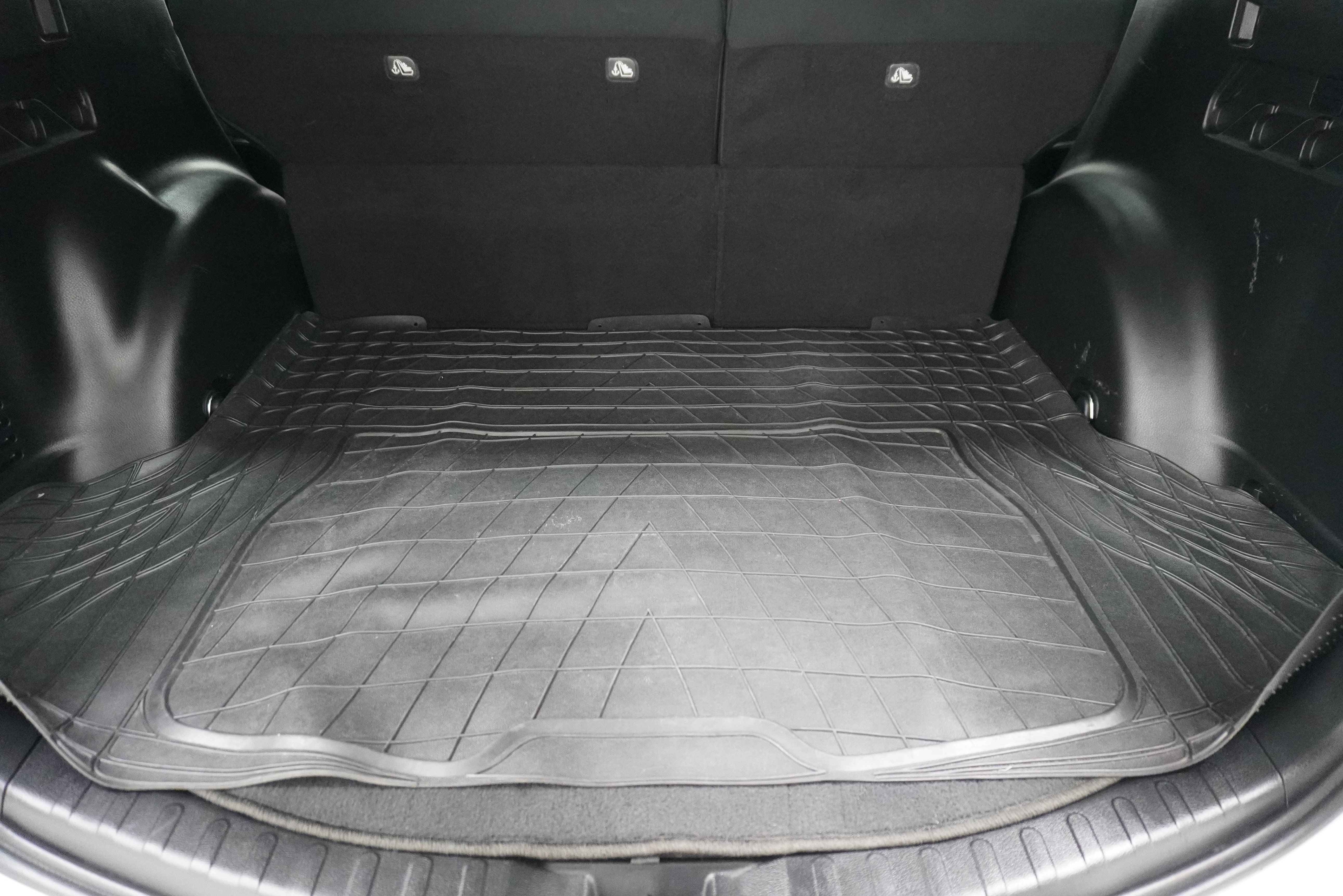 Used 2017 Toyota RAV4 LE FWD image 22