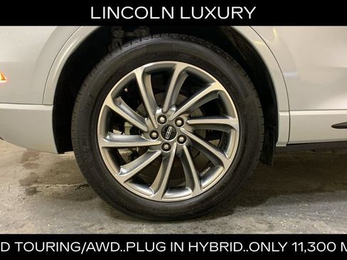 Used 2025 Lincoln Corsair Grand Touring w/ Towing Package AWD/4WD image 16