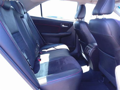 Used 2015 Toyota Camry XSE FWD image 7