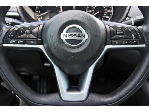 Used 2021 Nissan Altima 2.5 SV FWD image 17