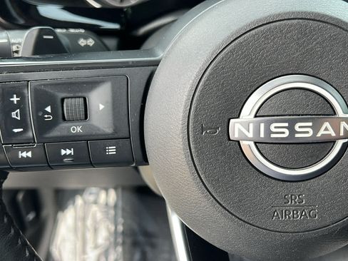 Used 2024 Nissan Pathfinder SV AWD/4WD image 19