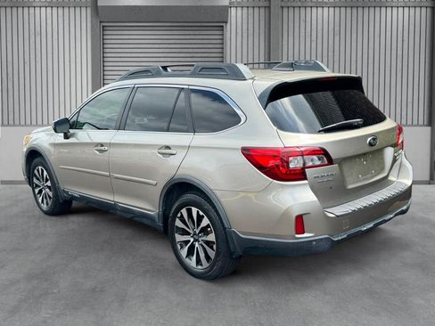 Used 2017 Subaru Outback 2.5i Limited AWD/4WD image 33