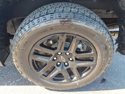 Used 2023 Chevrolet Silverado 1500 RST AWD/4WD image 10