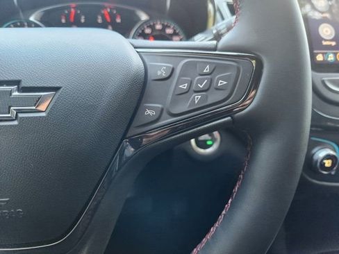 Used 2023 Chevrolet Equinox RS image 31