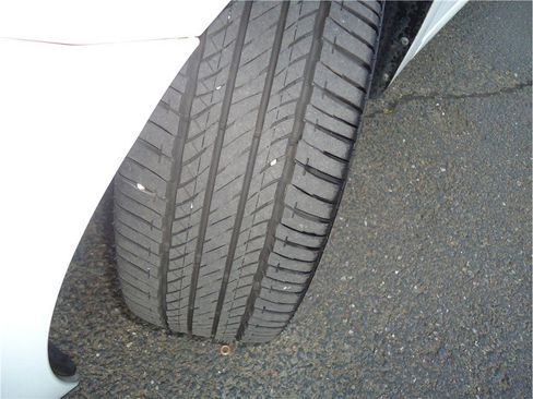 Used 2013 Hyundai Accent SE FWD image 27
