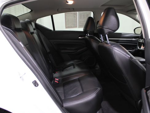 Used 2025 Nissan Altima 2.5 SL image 29