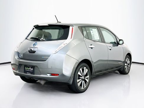 Used 2015 Nissan Leaf SL FWD image 9