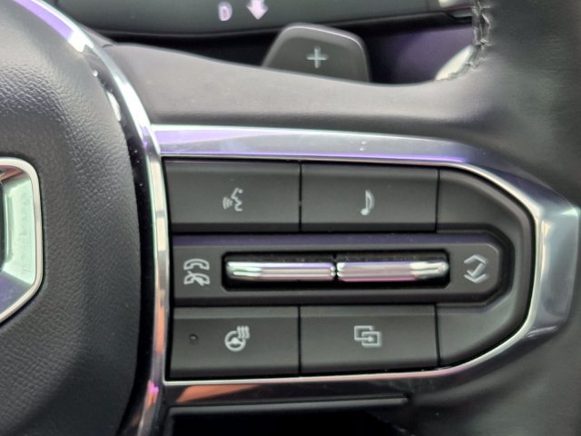 Used 2024 GMC Acadia Elevation w/ Luxury Package FWD image 21