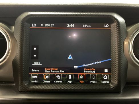 Used 2021 Jeep Wrangler Unlimited Sahara AWD/4WD image 29