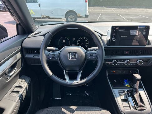 Used 2026 Honda CR-V Sport image 13