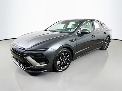 Used 2024 Hyundai Sonata SEL FWD image 3