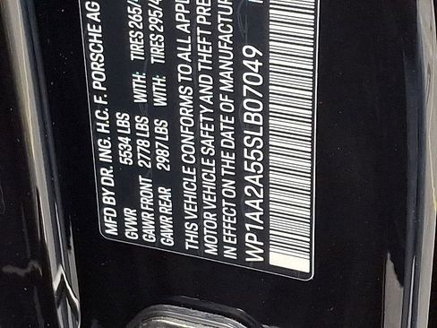 Used 2025 Porsche Macan image 26