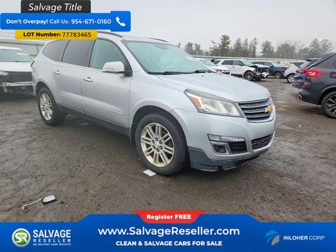 Used 2015 Chevrolet Traverse LT w/ Style and Technology Package FWD image 5