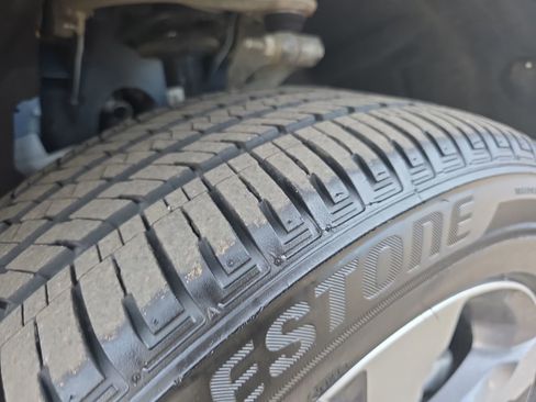 Used 2024 Jeep Grand Cherokee Limited image 29