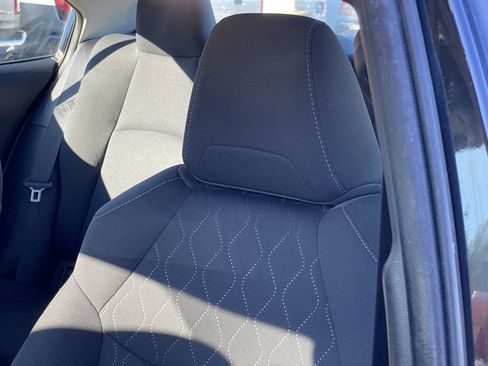 Used 2022 Toyota Corolla LE image 22