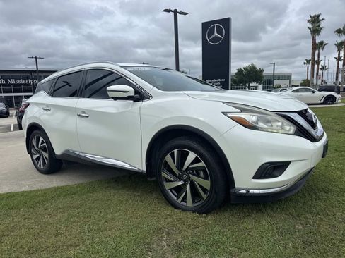 Used 2017 Nissan Murano Platinum w/ Platinum Technology Package FWD image 3