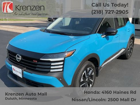 Used 2025 Nissan Kicks SR AWD/4WD image 1