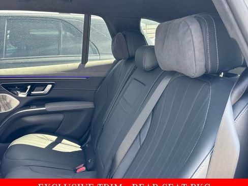 Used 2023 Mercedes-Benz EQS 580 4MATIC SUV image 4