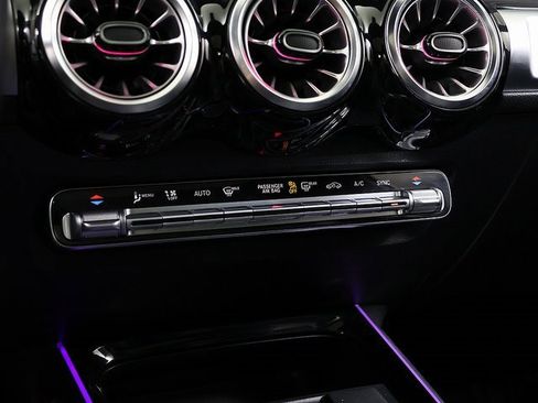 Certified 2023 Mercedes-Benz GLB 250 4MATIC image 21