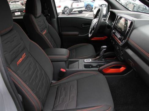 New 2026 Nissan Frontier PRO-4X w/ Pro-4x Convenience Package image 32