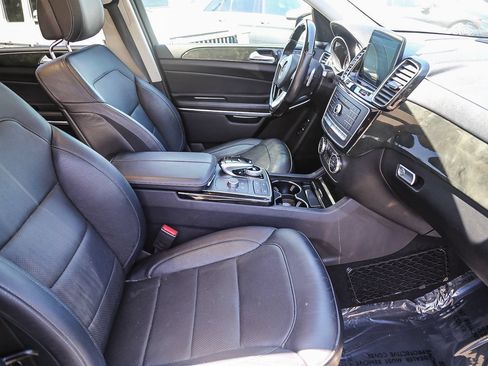 Used 2018 Mercedes-Benz GLS 550 4MATIC image 15
