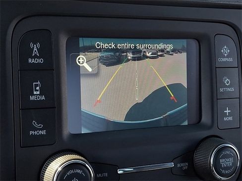 Used 2024 RAM 2500 Tradesman w/ Chrome Appearance Group image 15