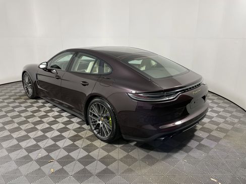Certified 2023 Porsche Panamera 4 Platinum Edition w/ Assistance Package image 3