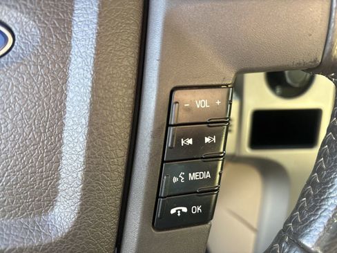 Used 2011 Ford F150 Lariat w/ Lariat Chrome Pkg image 14