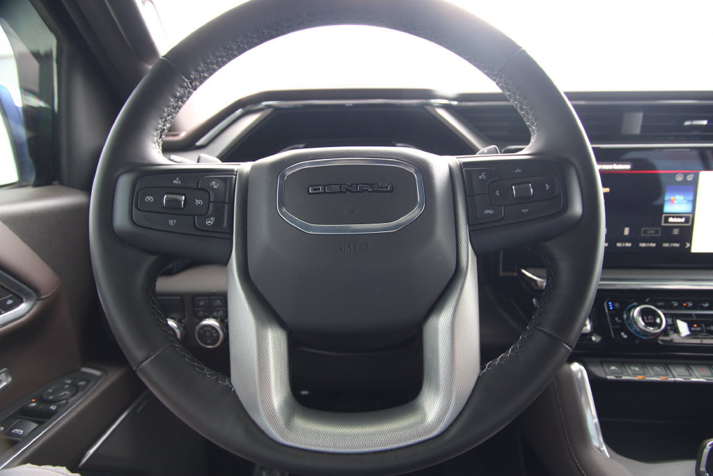 Used 2024 GMC Sierra 1500 Denali w/ Technology Package RWD image 21