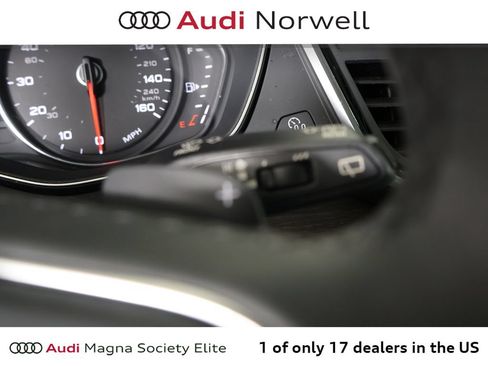Used 2023 Audi Q5 2.0T Premium w/ Convenience Package AWD/4WD image 30