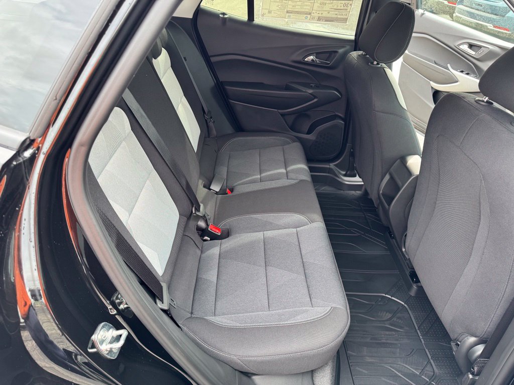 New 2026 Chevrolet Trax LS w/ LS Convenience Package FWD image 24