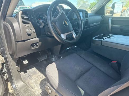 Used 2013 Chevrolet Silverado 2500 LT w/ Interior Plus Package AWD/4WD image 30