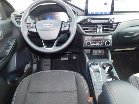 Used 2024 Ford Escape Active AWD/4WD image 16