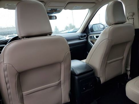 Certified 2024 Ford Explorer XLT w/ Equipment Group 202A image 33